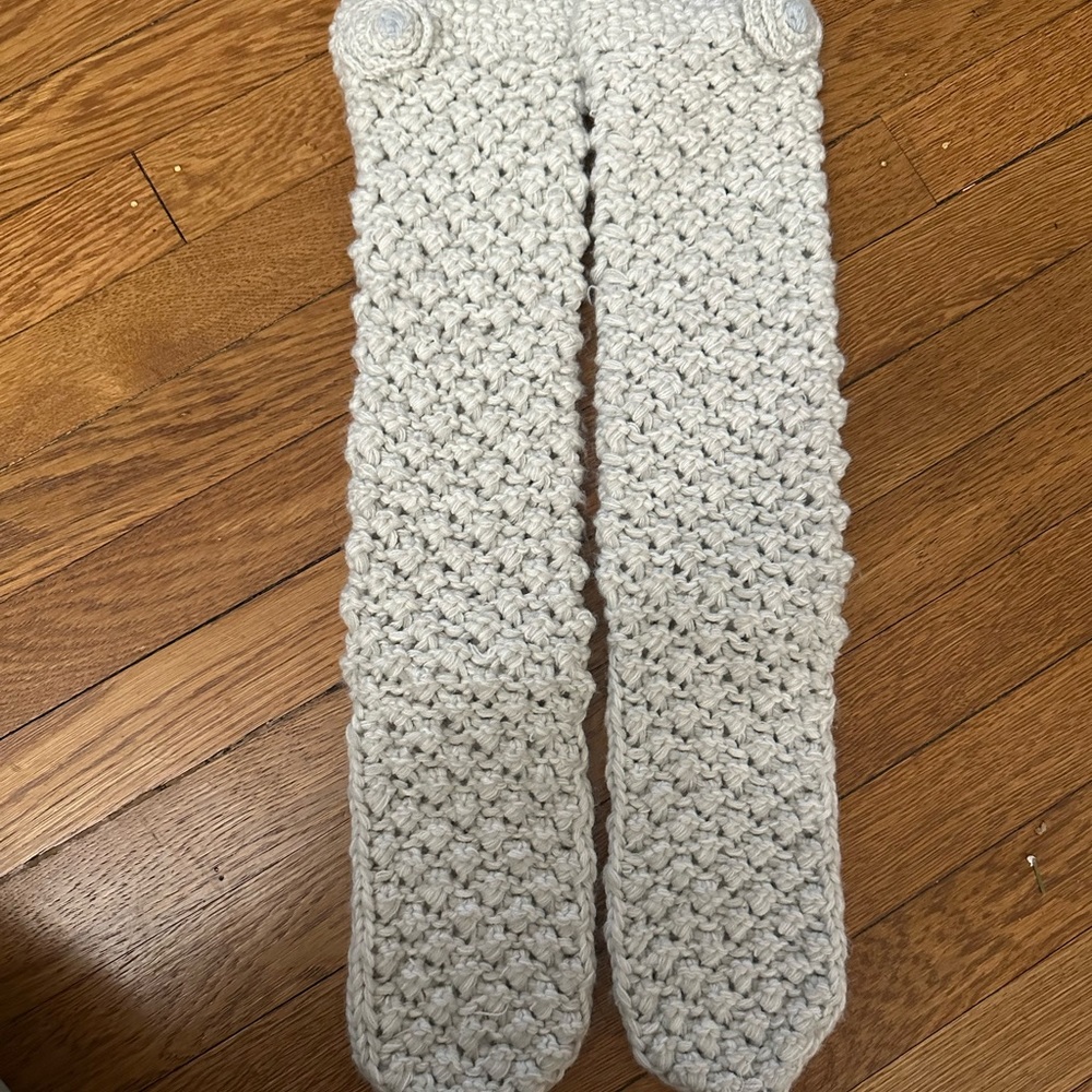 Brand new Lemon slipper socks grey never worn size sm / medium